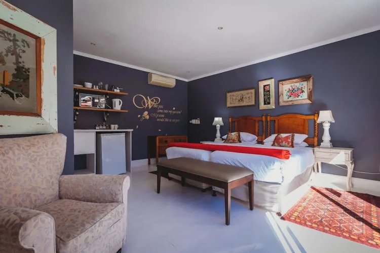 Comfort Twin room with pool view