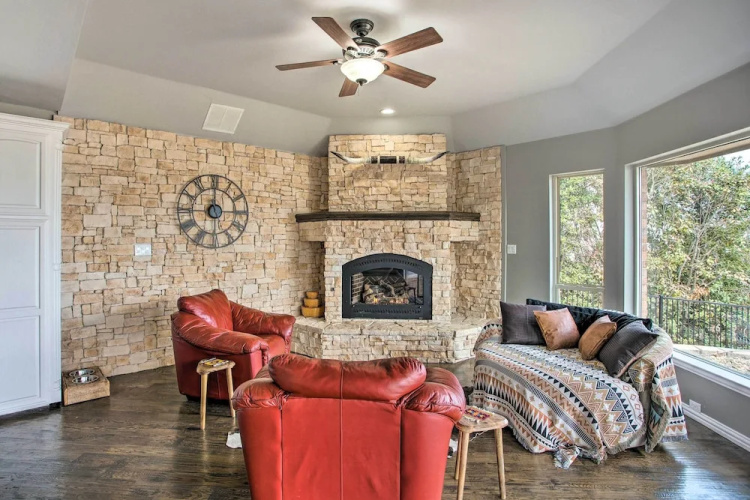 Lakefront Little Elm Escape w/ Views + Pool Table!