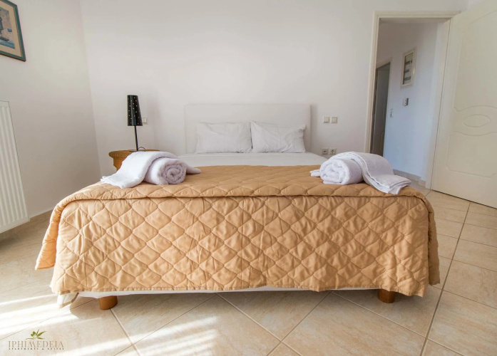 Iphimedeia Apartments & Suites