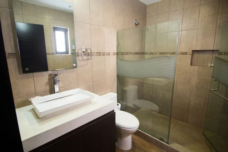 1 Bedroom Standard Family room with pool view