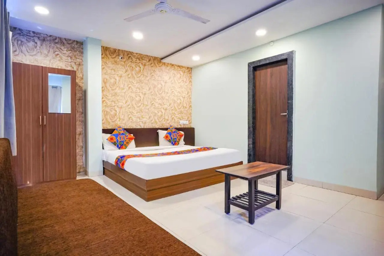 Fabhotel Uday Vilas