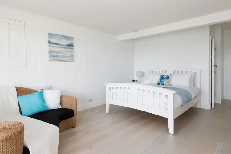 Luxury Seafront Family Home - Indoor Pool