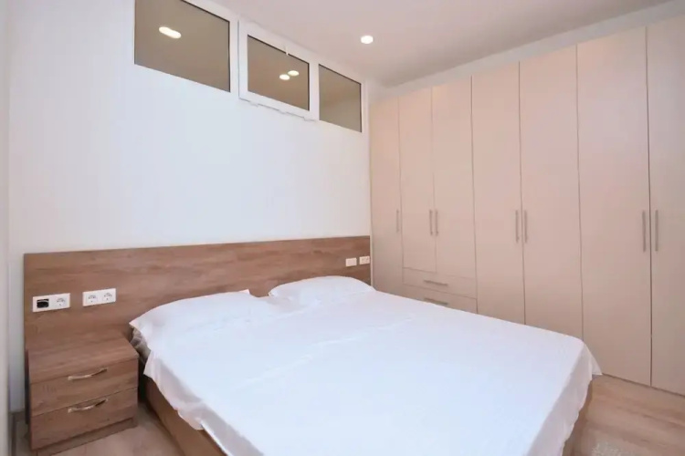 Apartment by Luxe Group PU383