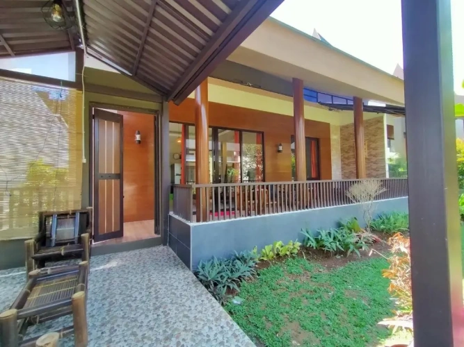 3 Bedrooms Villa