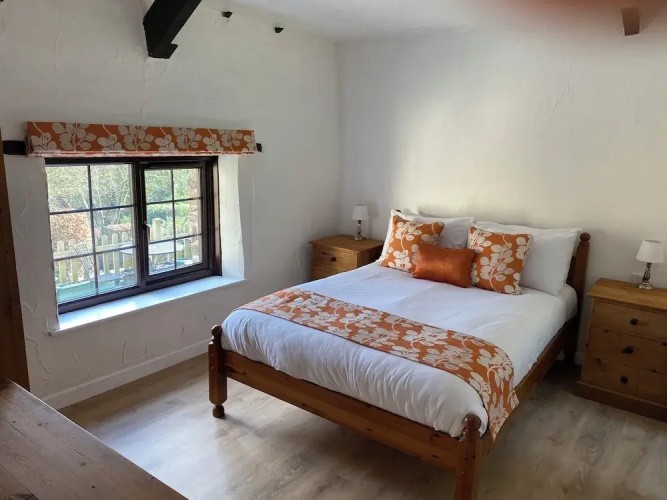 Windbury Cottage