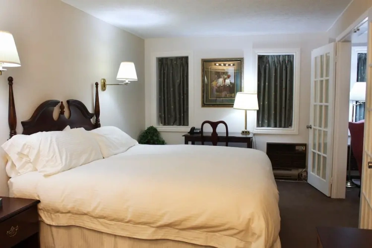 Deluxe Double Suite