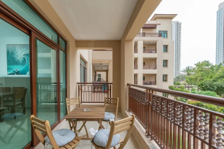 Lux BnB Greens & Views Lake View