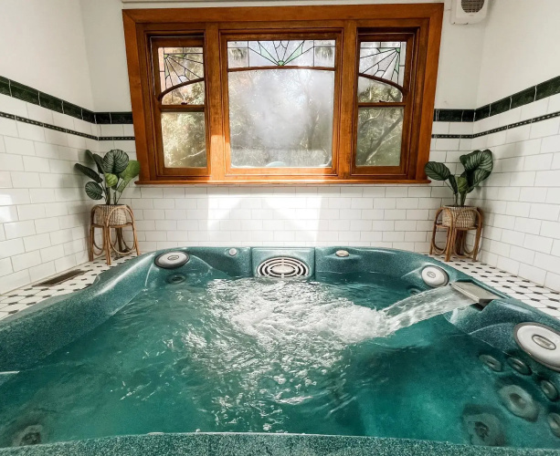 Woolrich Historic Garden Cottage