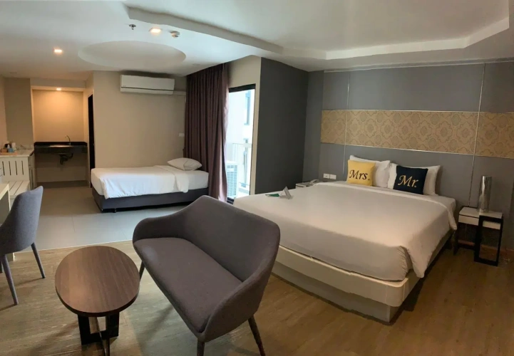 Premium Triple room