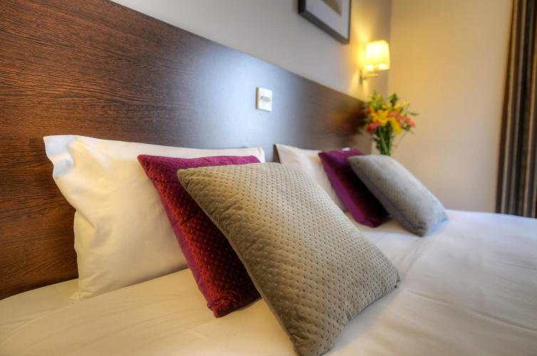 Carlton Hotel