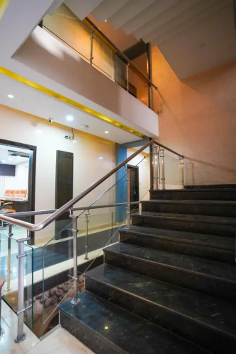 Hotel Floret Inn