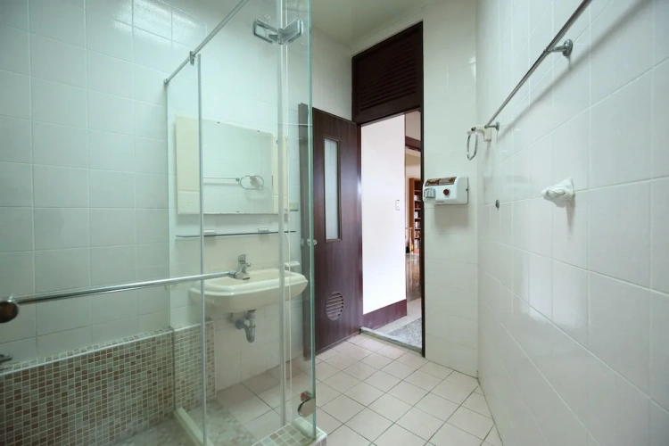 Comfort Quadruple room with city view