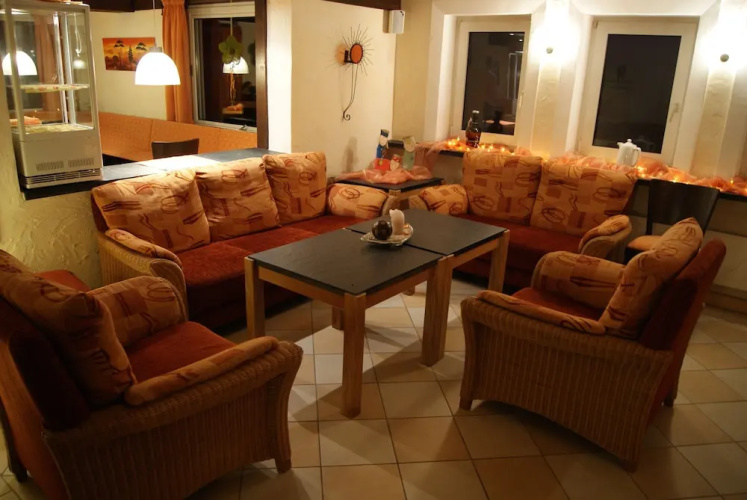 Pension & Ferienhaus Latröpchen