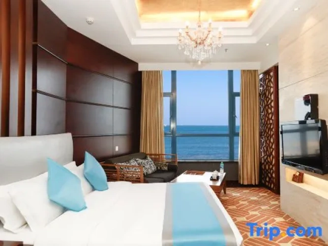 Family Suite with view