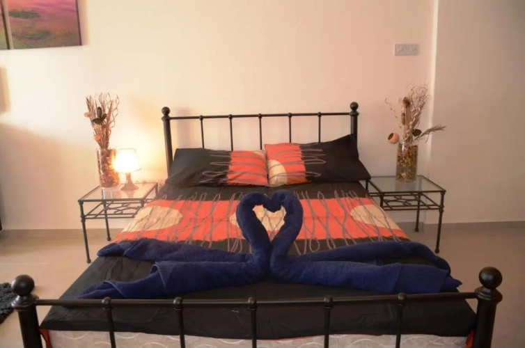 Studio with shower room E5, full kitchen, poolside, FREE WIFI
