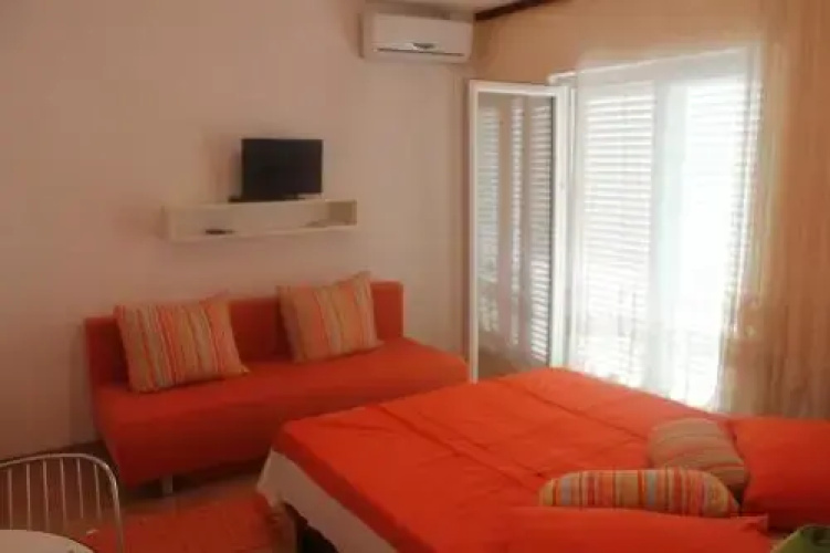 Bed & Breakfast Dora-Self check-in