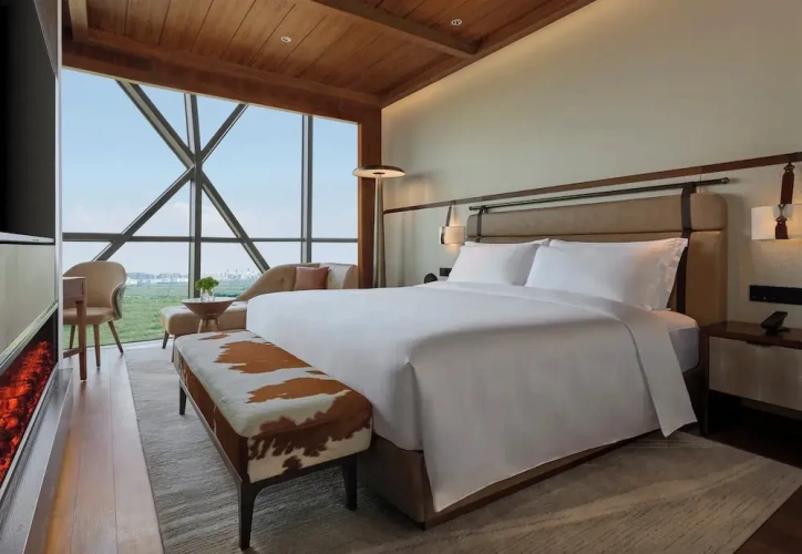 2 Bedrooms Suite