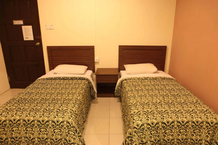 Hotel 48
