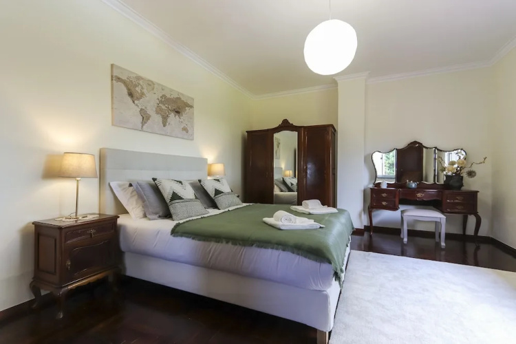 Sintra Classic Villa by Homing