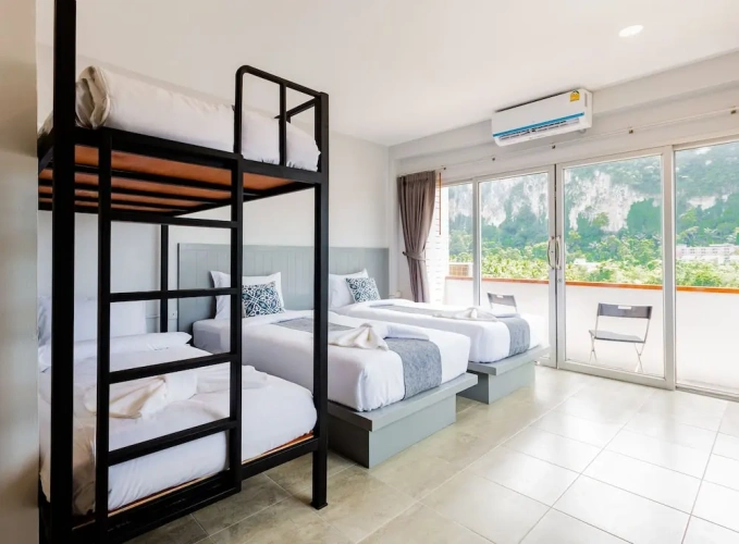 Deluxe Quadruple room with balcony and with mountain view