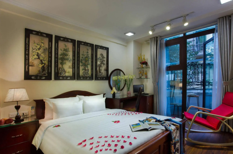 Luminous Viet Hotel