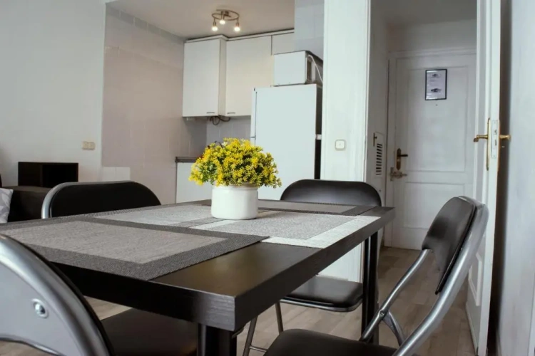Apartment with balcony