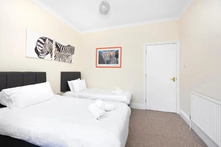 JOIVY Rose Street Hideaway