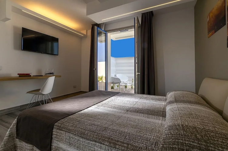 Hotel Sundeck