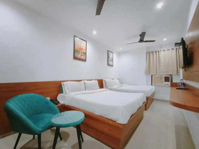 Hotel Lotus Bloom