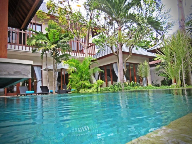 3 Bedrooms Villa