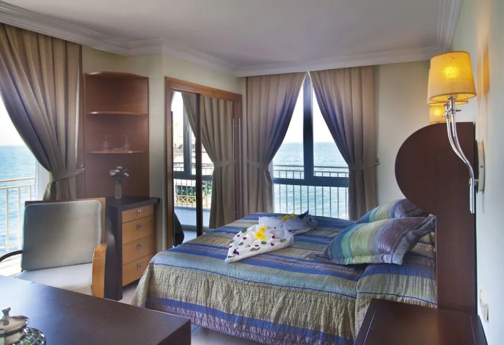 Yali Hotel