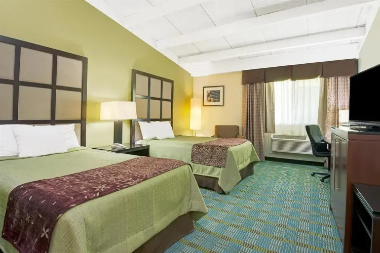 Days Inn Southington
