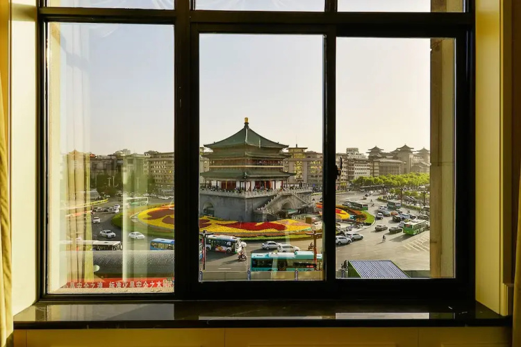 Center Hotel