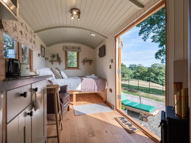 Padarn's Hut