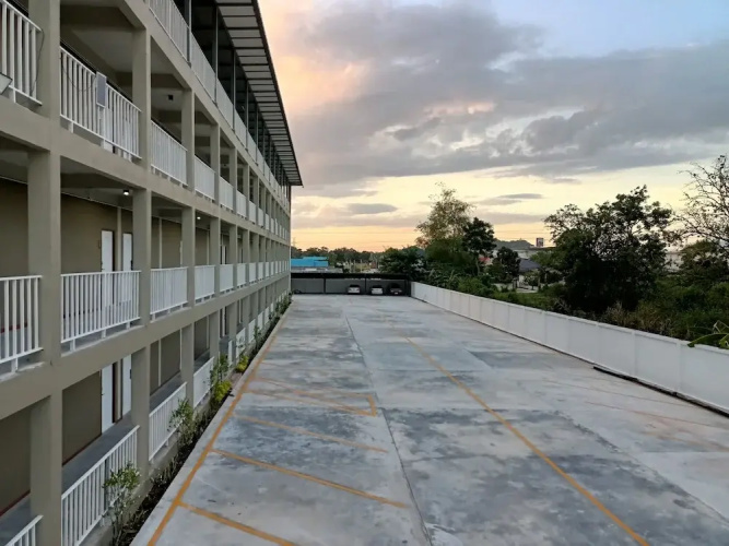 The Peachhotel