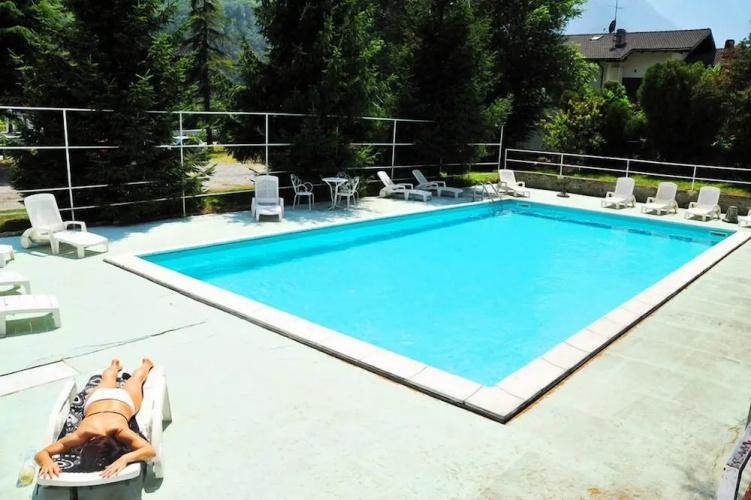 Hotel Dujany