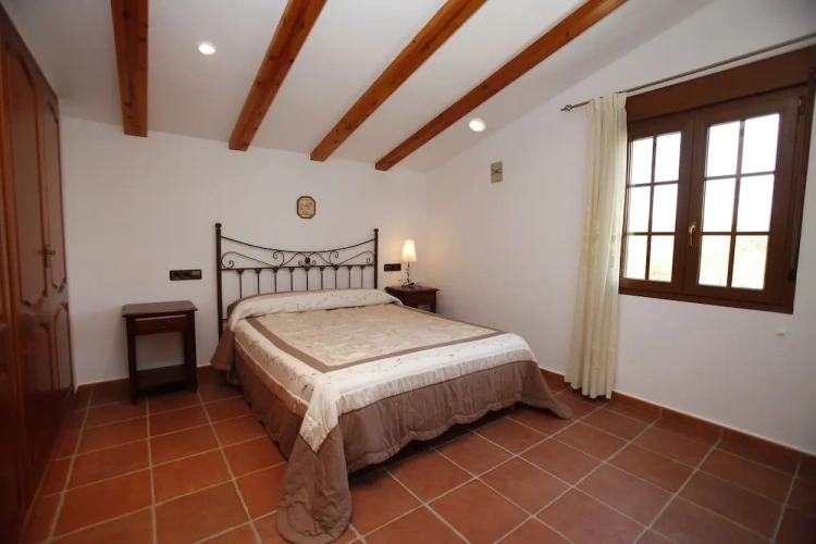 4 Bedrooms Apartment with balcony