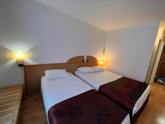 Kyriad Direct Arpajon