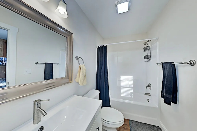 12coolsp 2 Bedroom Home