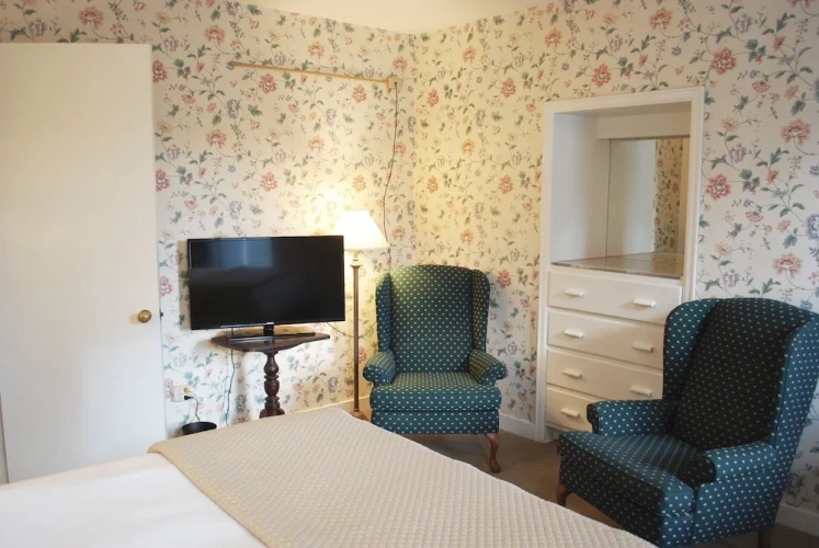 Deluxe Quadruple Suite