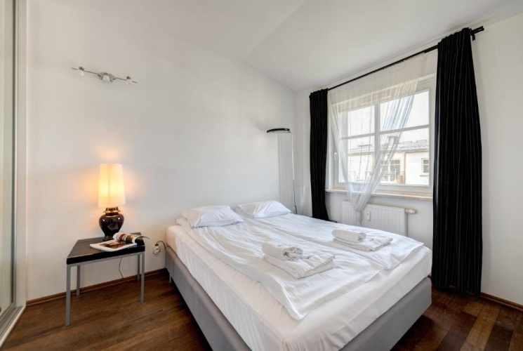 1 Bedroom Apartment with balcony