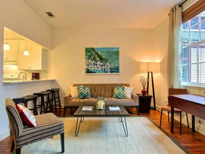 2 Bedrooms Apartment