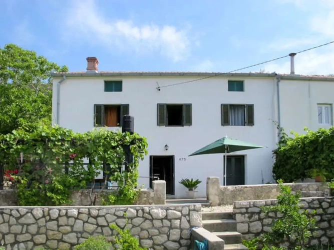 2 Bedrooms Cottage with garden view