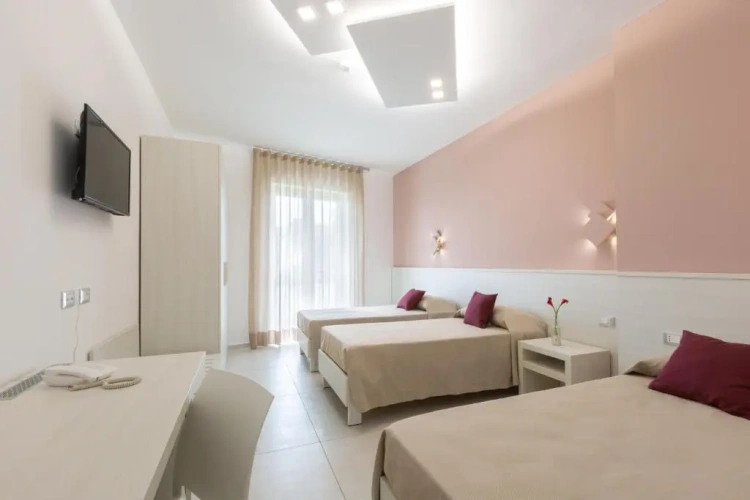 Standard Quadruple room