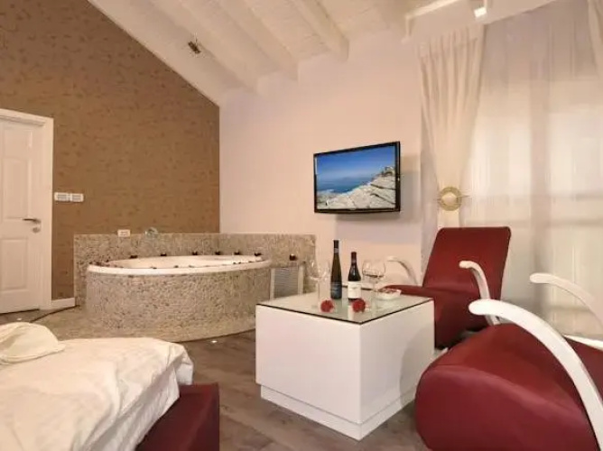 Chalet Mansion Tiberias