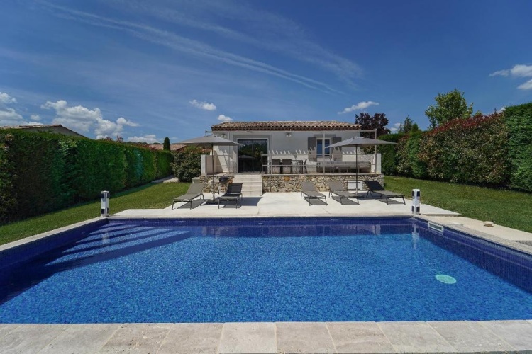 2 Bedrooms Double Villa