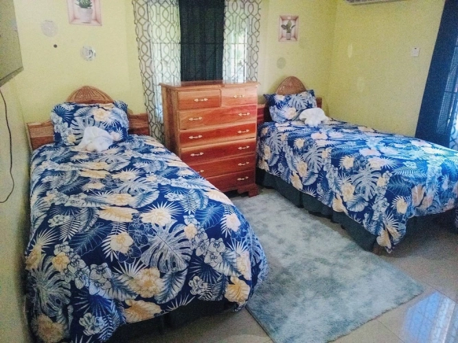 3 Bedrooms Comfort Cottage