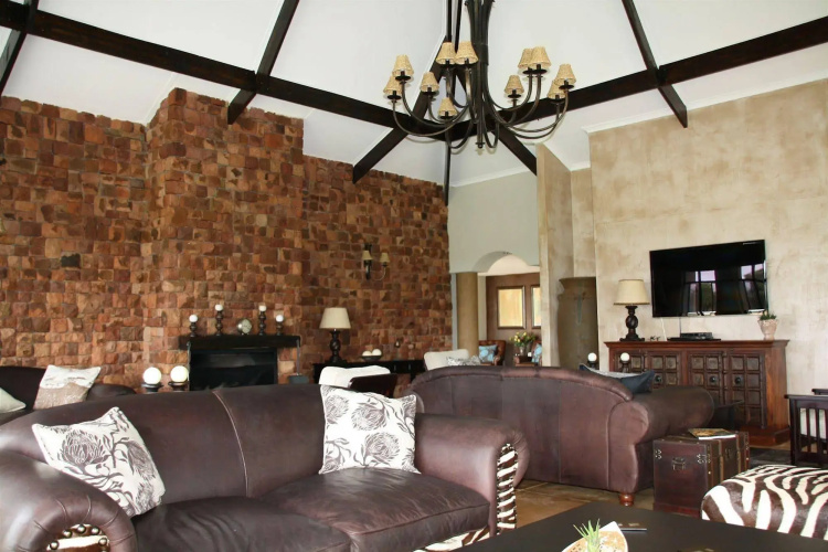 Otjiwa Safari Lodge