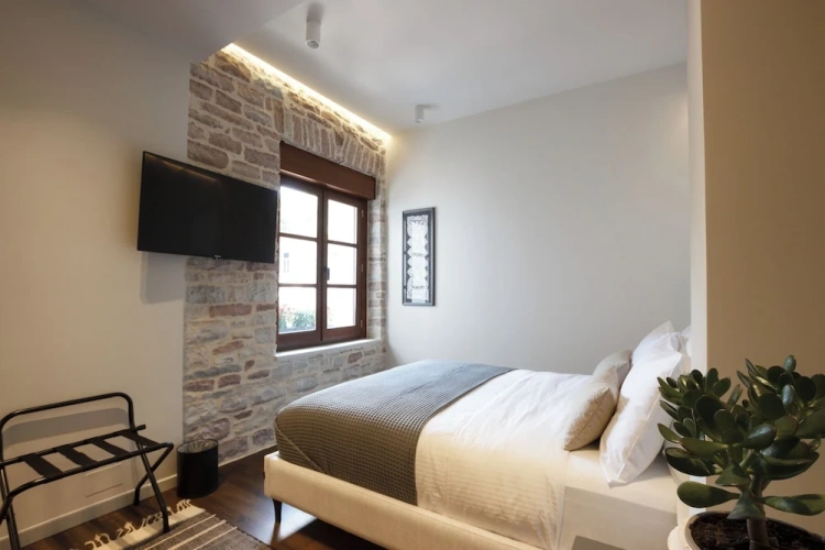Superior Double room with city view