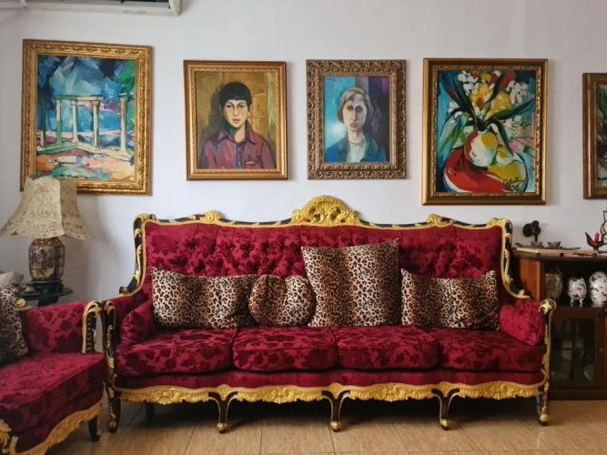 2 Bedrooms Apartment